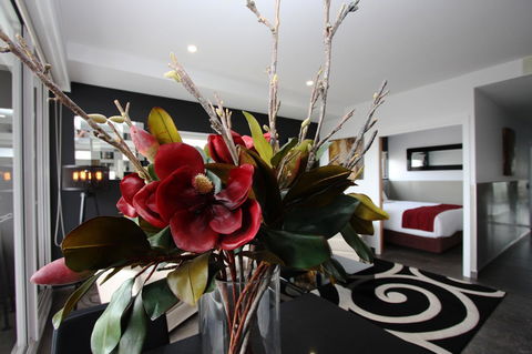 Honeysuckle Executive Apartments - Northern Rivers Accommodation 31