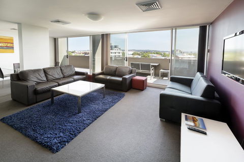 Honeysuckle Executive Apartments - Northern Rivers Accommodation 40