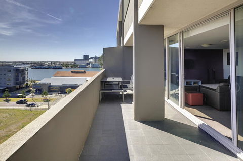 Honeysuckle Executive Apartments - Northern Rivers Accommodation 41