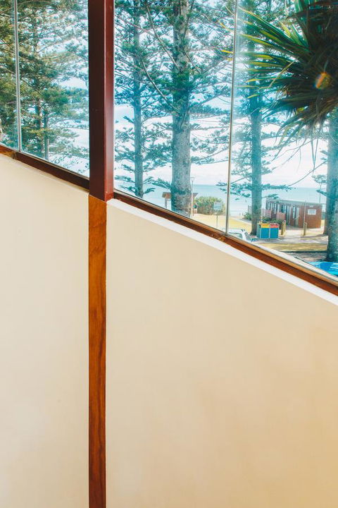 Beach Hotel Resort - Northern Rivers Accommodation 34