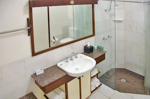 Beach Hotel Resort - Northern Rivers Accommodation 33