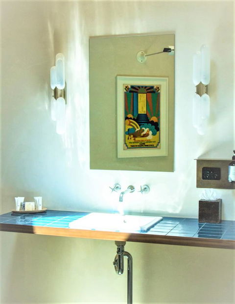 Beach Hotel Resort - Northern Rivers Accommodation 7