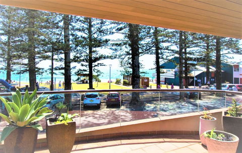 Beach Hotel Resort - Northern Rivers Accommodation 19