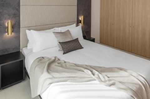 SKYE Suites Sydney - Northern Rivers Accommodation 15