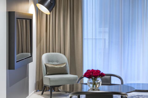 SKYE Suites Sydney - Northern Rivers Accommodation 11