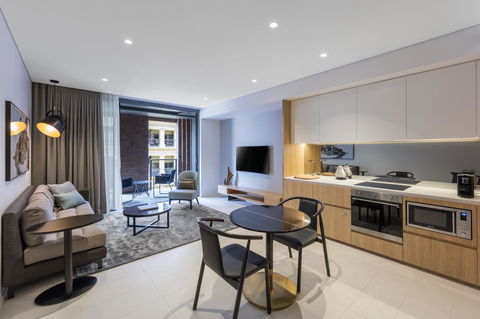 SKYE Suites Sydney - Northern Rivers Accommodation 21