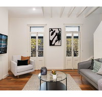 Walk to the city from this renovated heritage gem - Northern Rivers Accommodation