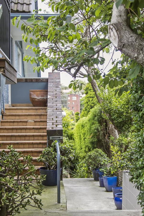 Summery, Spacious 4 Bed Home In Kurraba Point - Northern Rivers Accommodation 15
