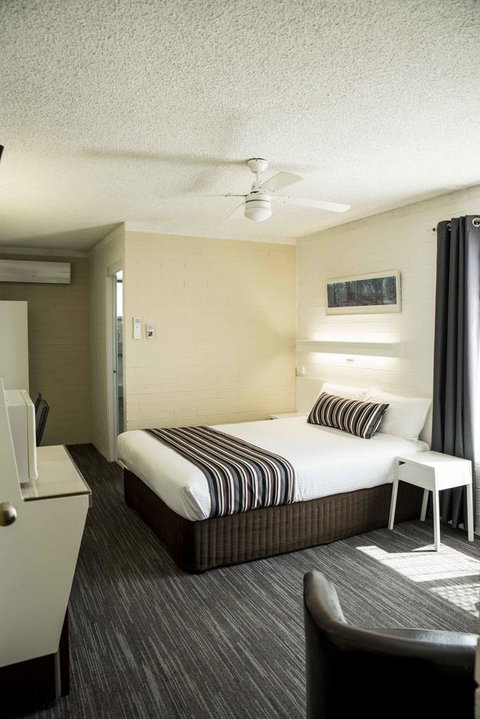 Coastal Bay Motel - Northern Rivers Accommodation 35