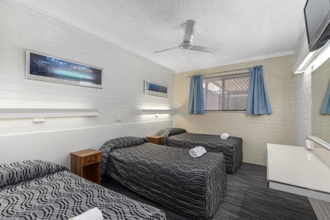 Coastal Bay Motel - Northern Rivers Accommodation 17