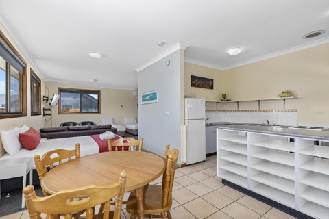 Coastal Bay Motel - Northern Rivers Accommodation 9