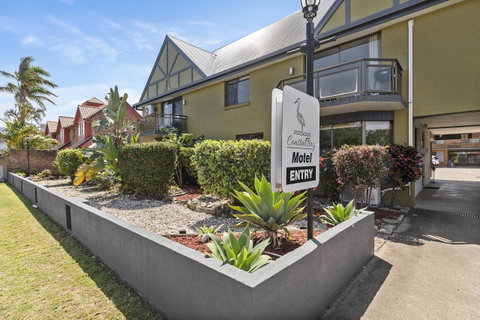 Coastal Bay Motel - Northern Rivers Accommodation 4