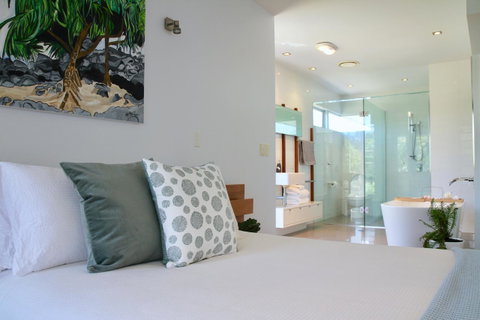 Casuarina Beachfront House - Hostie Properties - Northern Rivers Accommodation 9