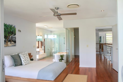 Casuarina Beachfront House - Hostie Properties - Northern Rivers Accommodation 3