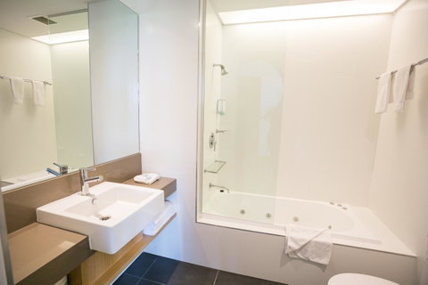 Alpha Hotel Eastern Creek - Northern Rivers Accommodation 13