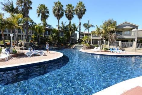 Yarrawonga Waterfront Apartments - Northern Rivers Accommodation 3