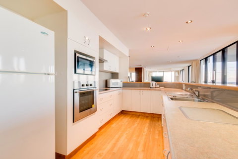 Pacific Towers Beach Resort - Northern Rivers Accommodation 18