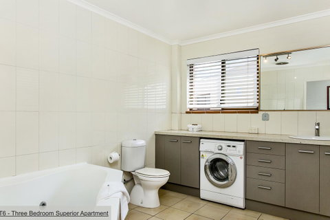 The Terraces Main Beach - Northern Rivers Accommodation 43