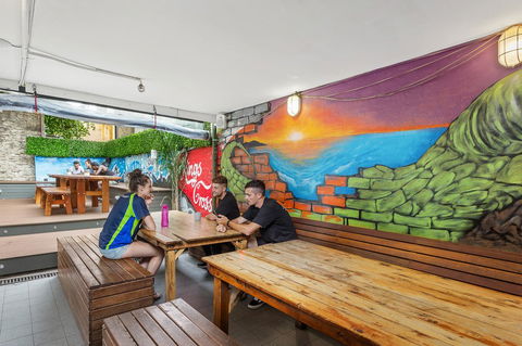 Summer House Kings Cross - Northern Rivers Accommodation 10