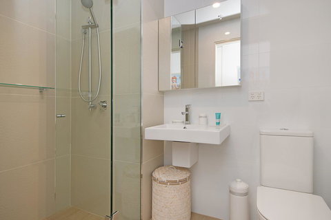 Arena Luxury Beachfront Apartment - Northern Rivers Accommodation 42