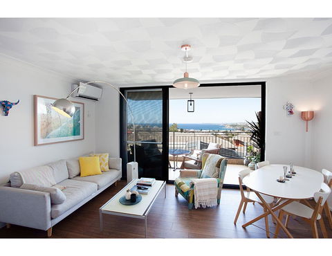 Ocean Views And Sea Breezes Over Bondi Beach - Northern Rivers Accommodation 0
