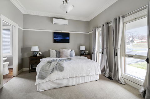 The Spa Cottage With HotTub, Netflix & Stan - Northern Rivers Accommodation 13