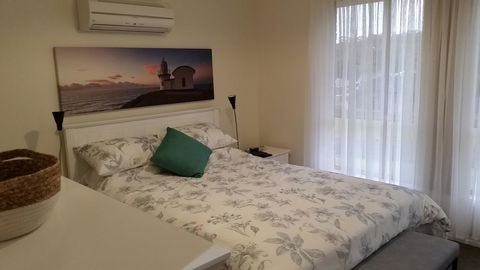 Twin Palms Holiday House At Lighthouse - Northern Rivers Accommodation 1