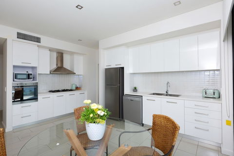 The Penthouse - Northern Rivers Accommodation 6