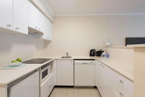 Grande Esplanade Studio - Northern Rivers Accommodation 8