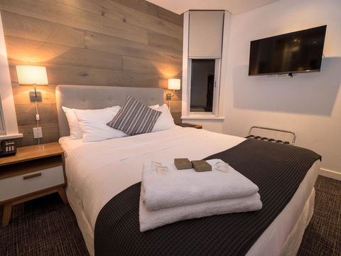 Crown Hotel Surry Hills - Northern Rivers Accommodation 2