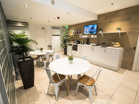 Crown Hotel Surry Hills - Northern Rivers Accommodation 6