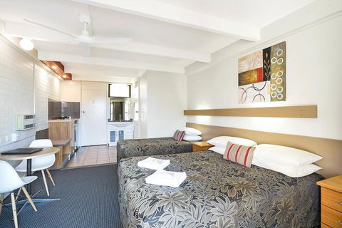 Black Dolphin Resort Motel & Apartments - Northern Rivers Accommodation 21