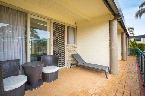 Black Dolphin Resort Motel & Apartments - Northern Rivers Accommodation 9
