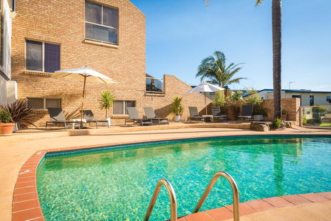 Black Dolphin Resort Motel & Apartments - Northern Rivers Accommodation 20