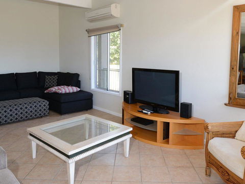 2 Cliff Road - Northern Rivers Accommodation 9