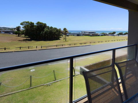 2 Cliff Road - Northern Rivers Accommodation 4