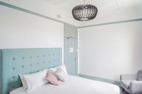 Oasis On Beamish Hotel - Northern Rivers Accommodation 1