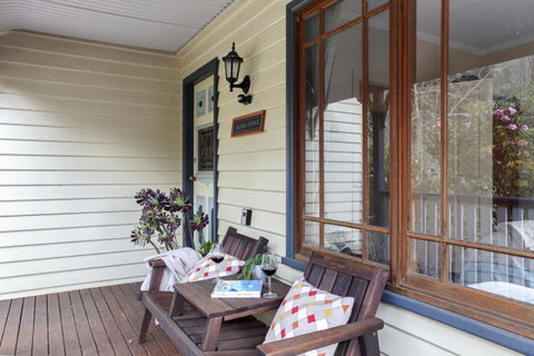 Allegra Cottage Of Leura - Northern Rivers Accommodation 10