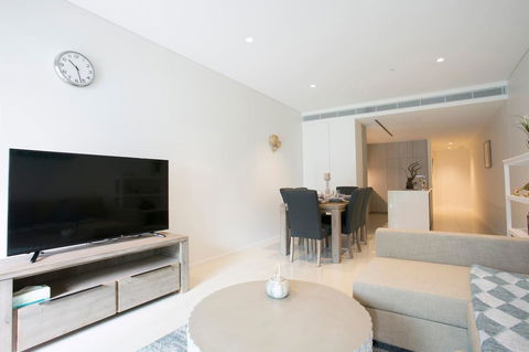 Newly Settled Three Bedrooms Apartment In CBD - Northern Rivers Accommodation 7