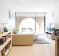 Newly settled three bedrooms apartment in CBD - Northern Rivers Accommodation