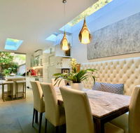 3 Storey Home Close Walk to Fox Studios SCG  City - Northern Rivers Accommodation