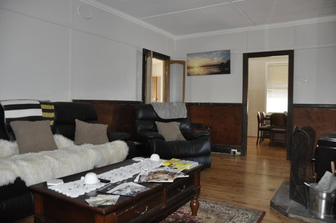 Caledonia Cottage - Northern Rivers Accommodation 11