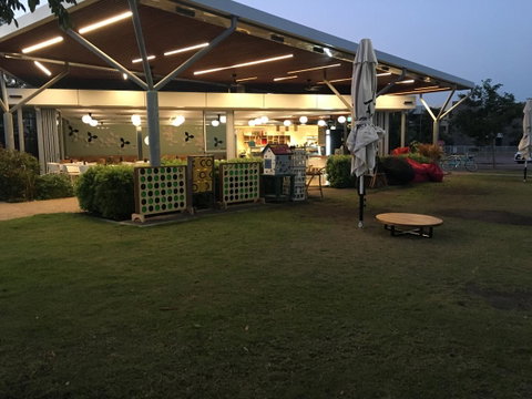 Nightcliff Foreshore Getaway - McKay Gardens - Northern Rivers Accommodation 23