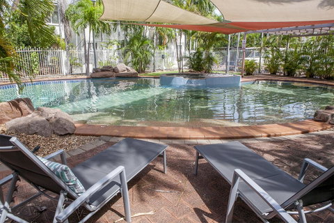 Nightcliff Foreshore Getaway - McKay Gardens - Northern Rivers Accommodation 3