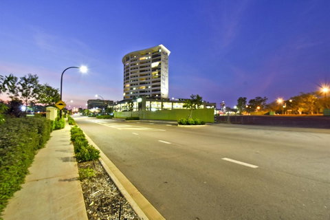 Nomikis\'On The Avenue - Northern Rivers Accommodation 10