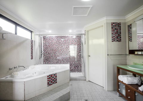 Mercure Darwin Airport Resort - Northern Rivers Accommodation 11