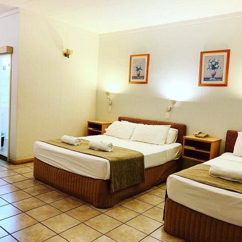 Pine Tree Motel - Northern Rivers Accommodation 24