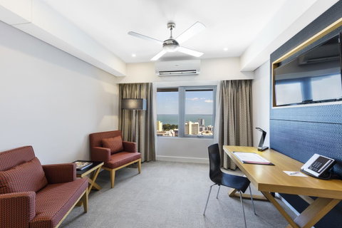 Oaks Darwin Elan Hotel - Northern Rivers Accommodation 13