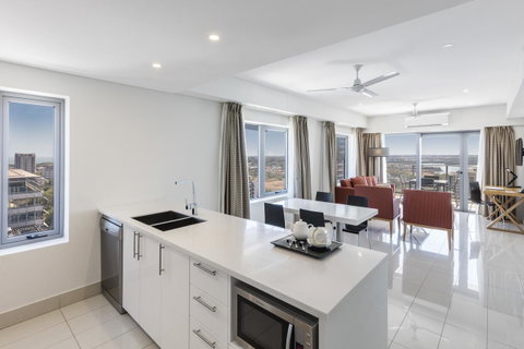 Oaks Darwin Elan Hotel - Northern Rivers Accommodation 3