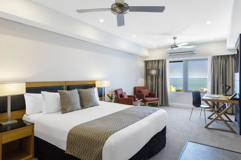 Oaks Darwin Elan Hotel - Northern Rivers Accommodation 1